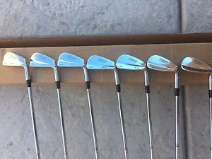 Titleist 680 Forged Blades 4-PW DGS-400 image 1